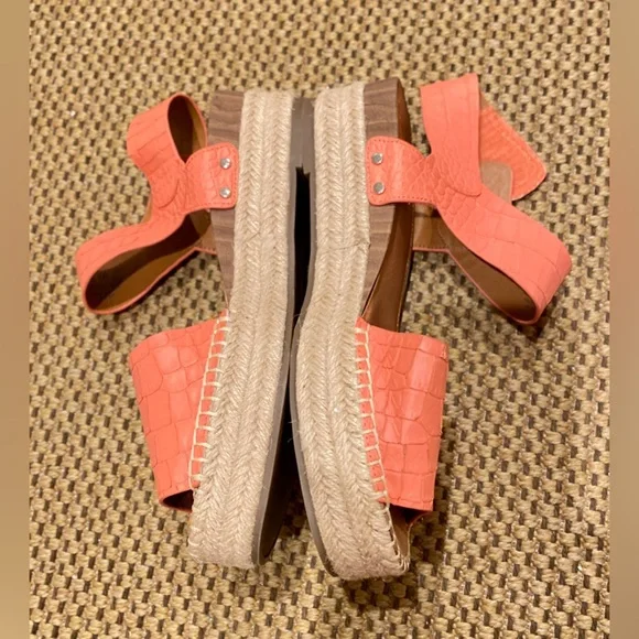 Franco Sarto Coral Croc-Embossed Sandals - Picture 6 of 14